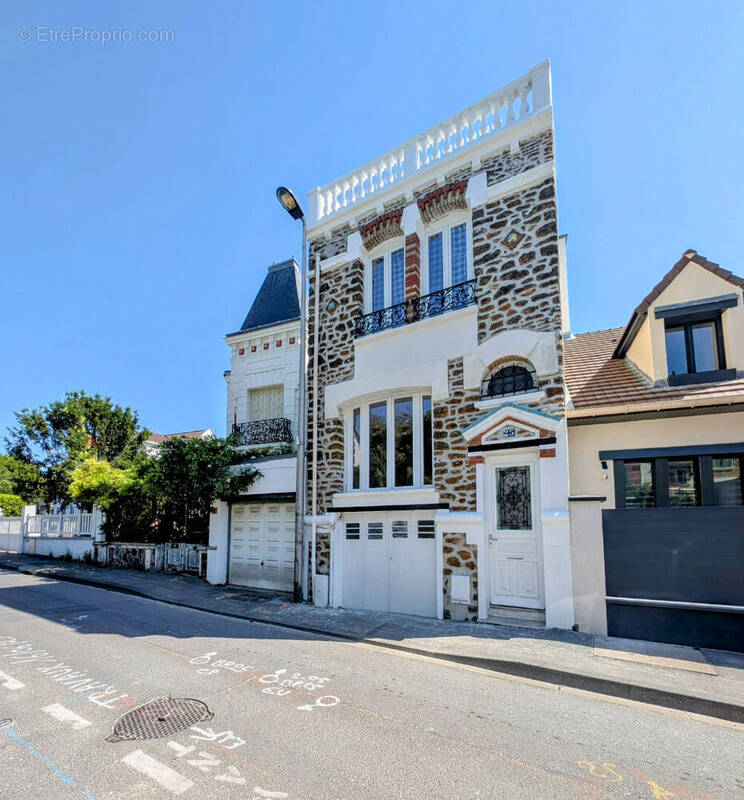 Maison à ROSNY-SOUS-BOIS