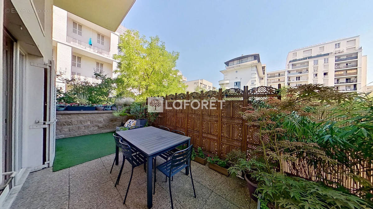 Appartement à LYON-8E