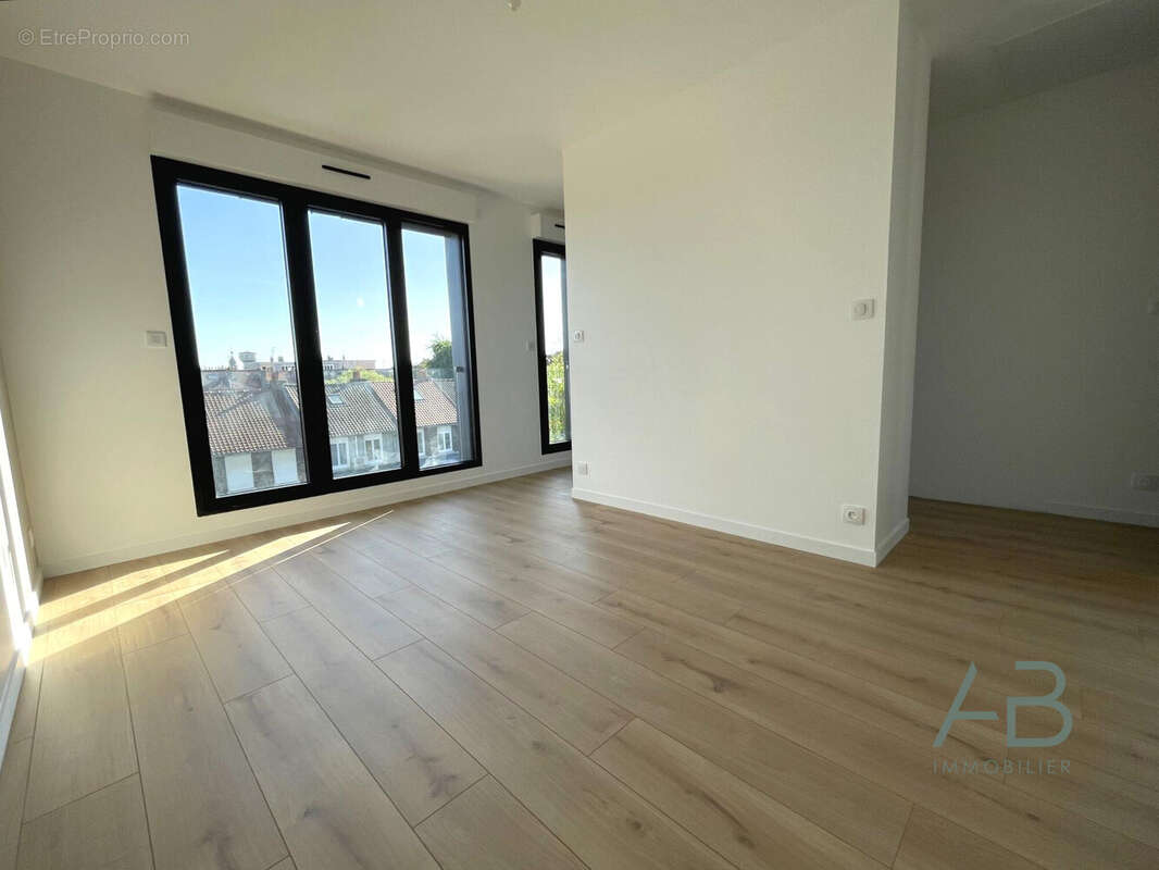 Maison à LA MADELEINE