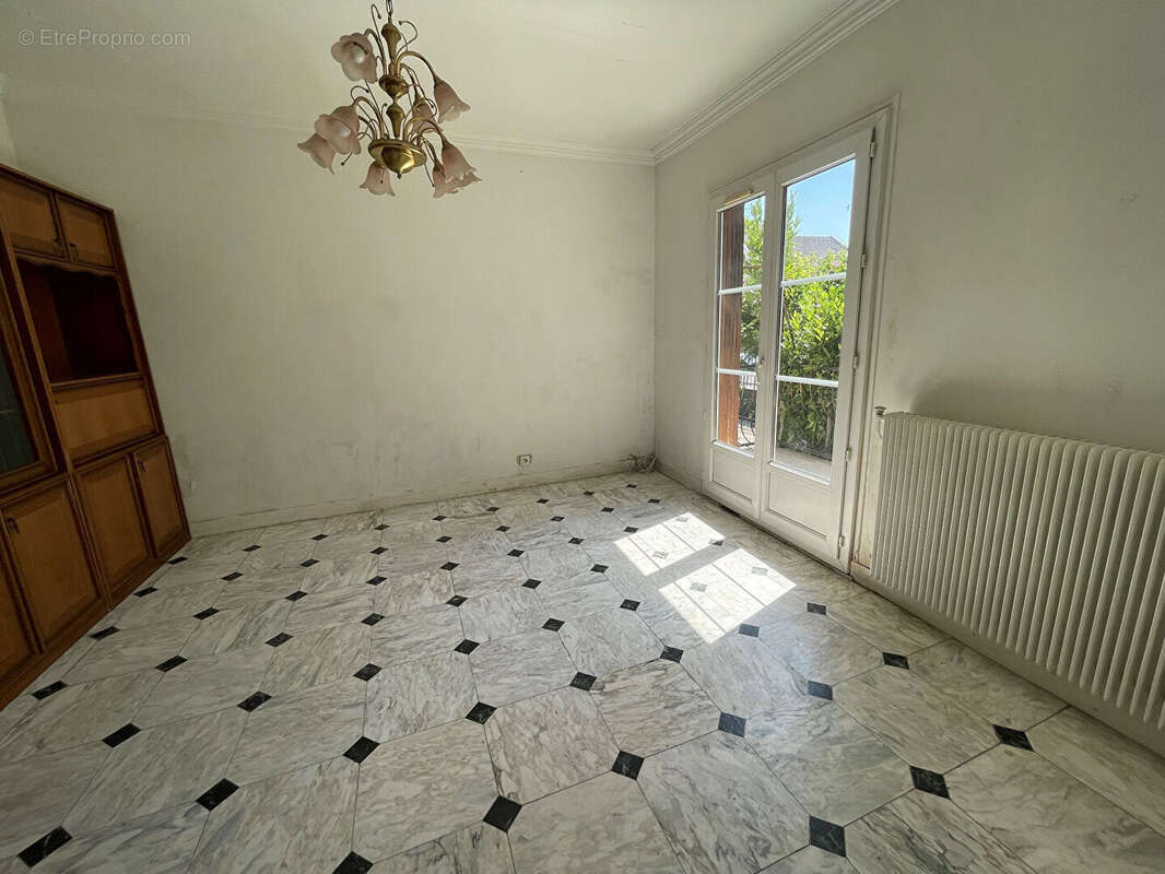 Maison à CHAMPIGNY-SUR-MARNE