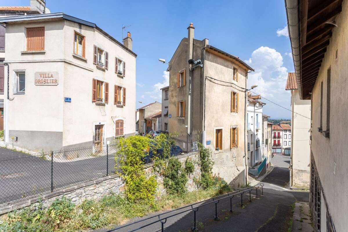 Maison à CHATELGUYON