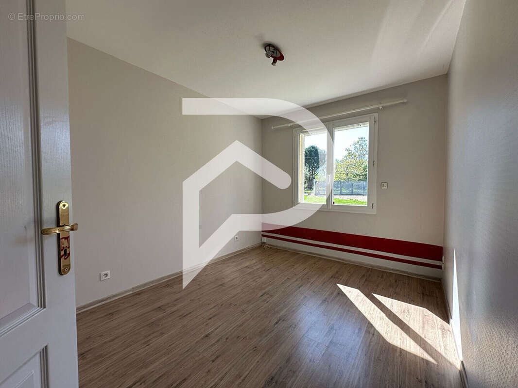 Maison à MONTPON-MENESTEROL