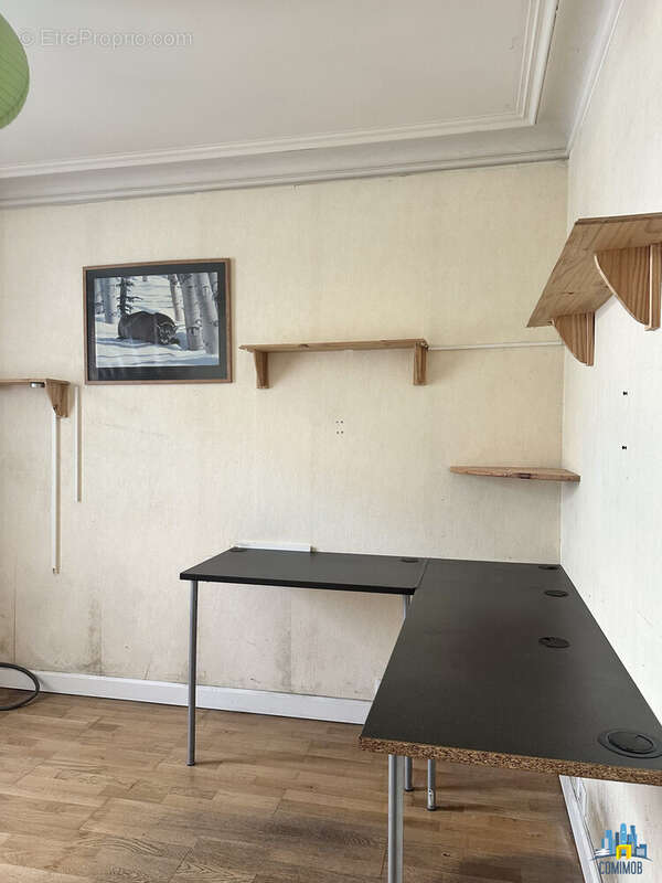 Appartement à COURBEVOIE