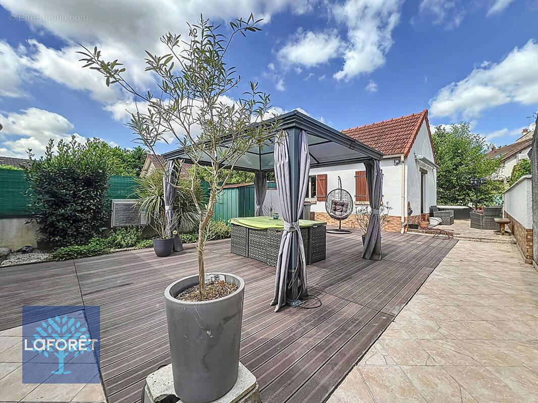 Maison à CORBEIL-ESSONNES