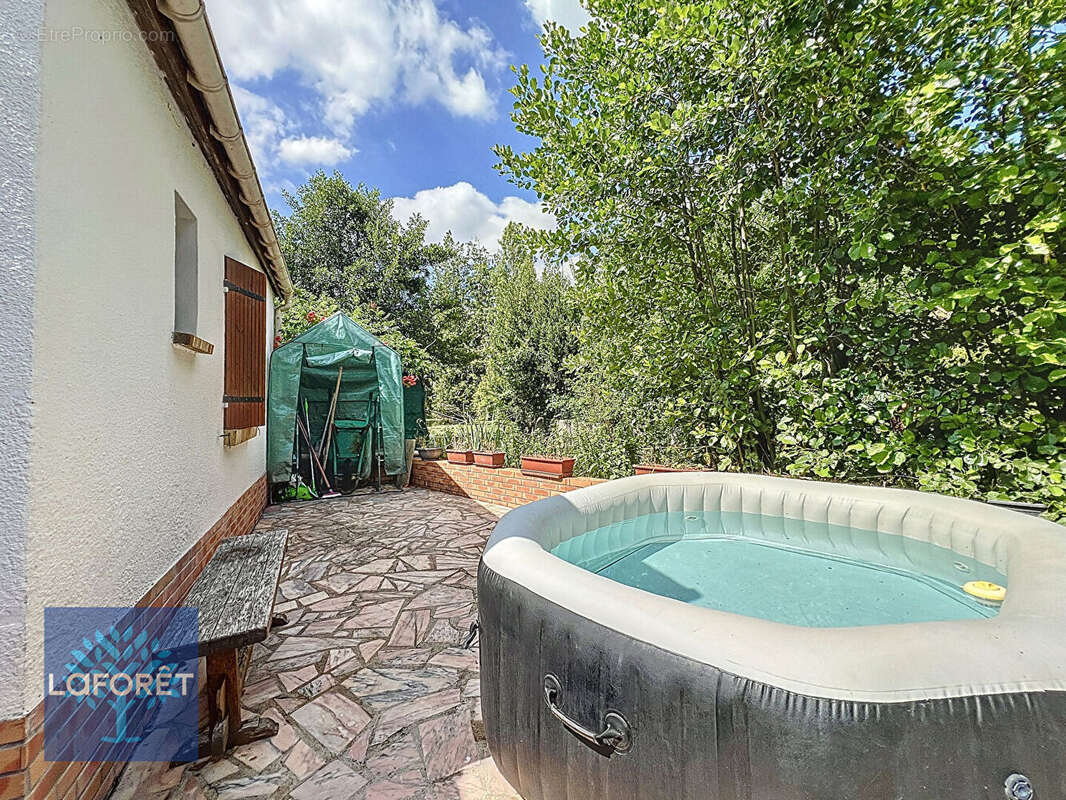 Maison à CORBEIL-ESSONNES