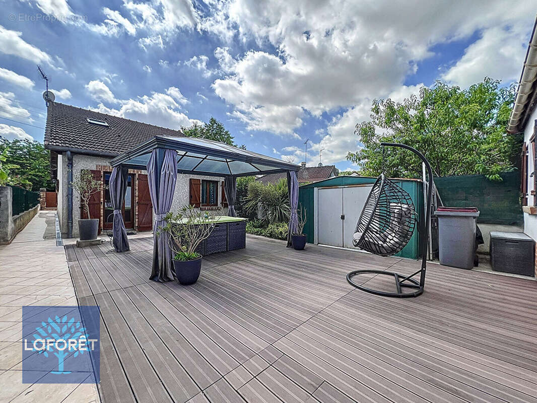 Maison à CORBEIL-ESSONNES