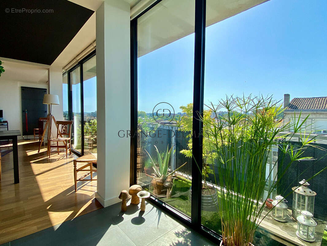 Appartement à BORDEAUX