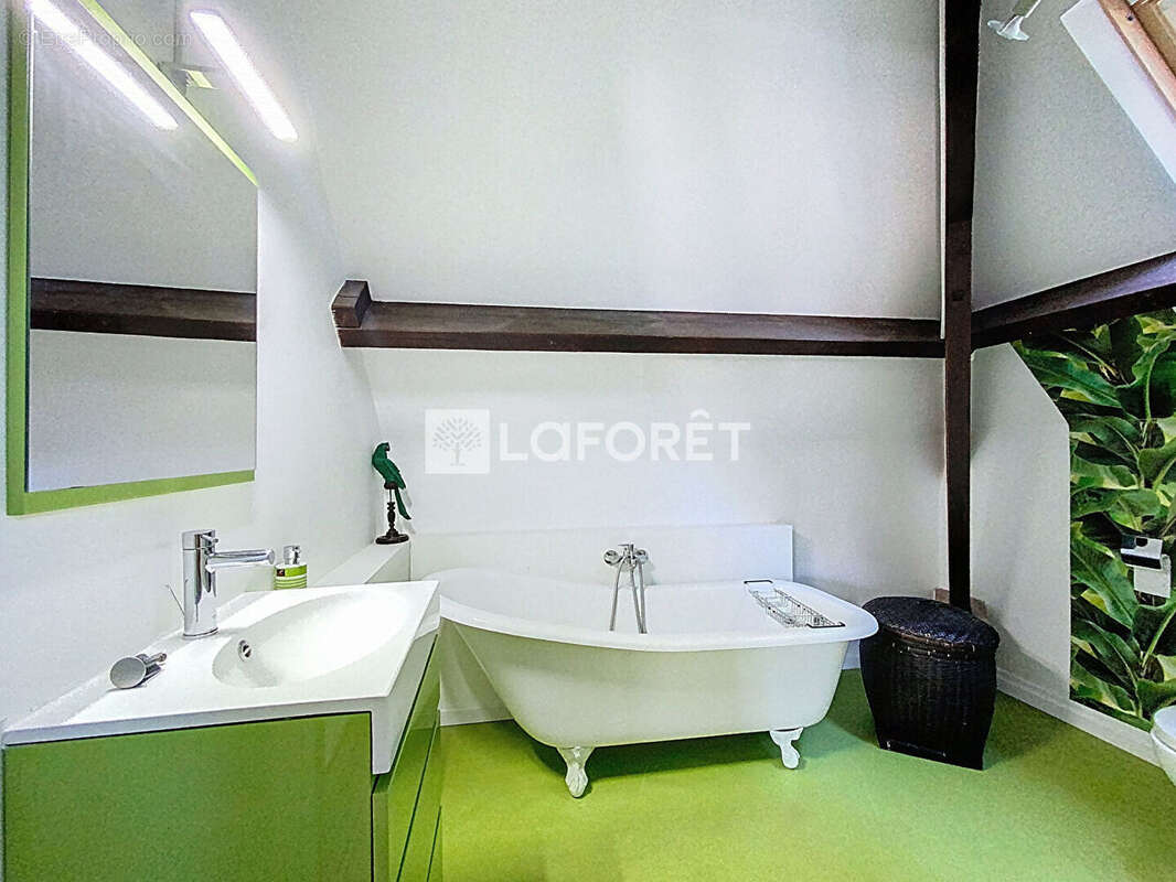 Maison à VERNEUIL-SUR-SEINE