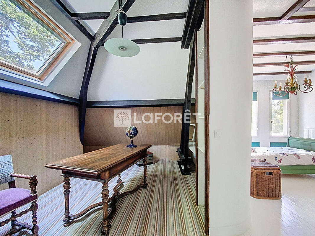 Maison à VERNEUIL-SUR-SEINE