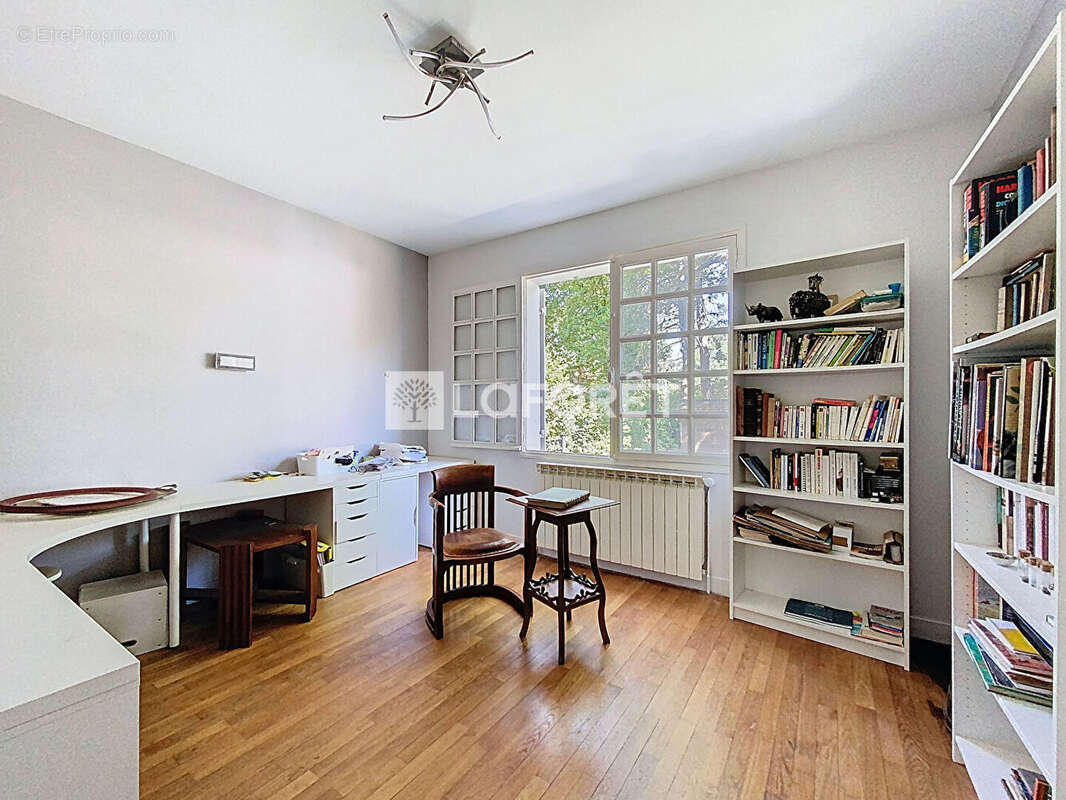 Maison à VERNEUIL-SUR-SEINE