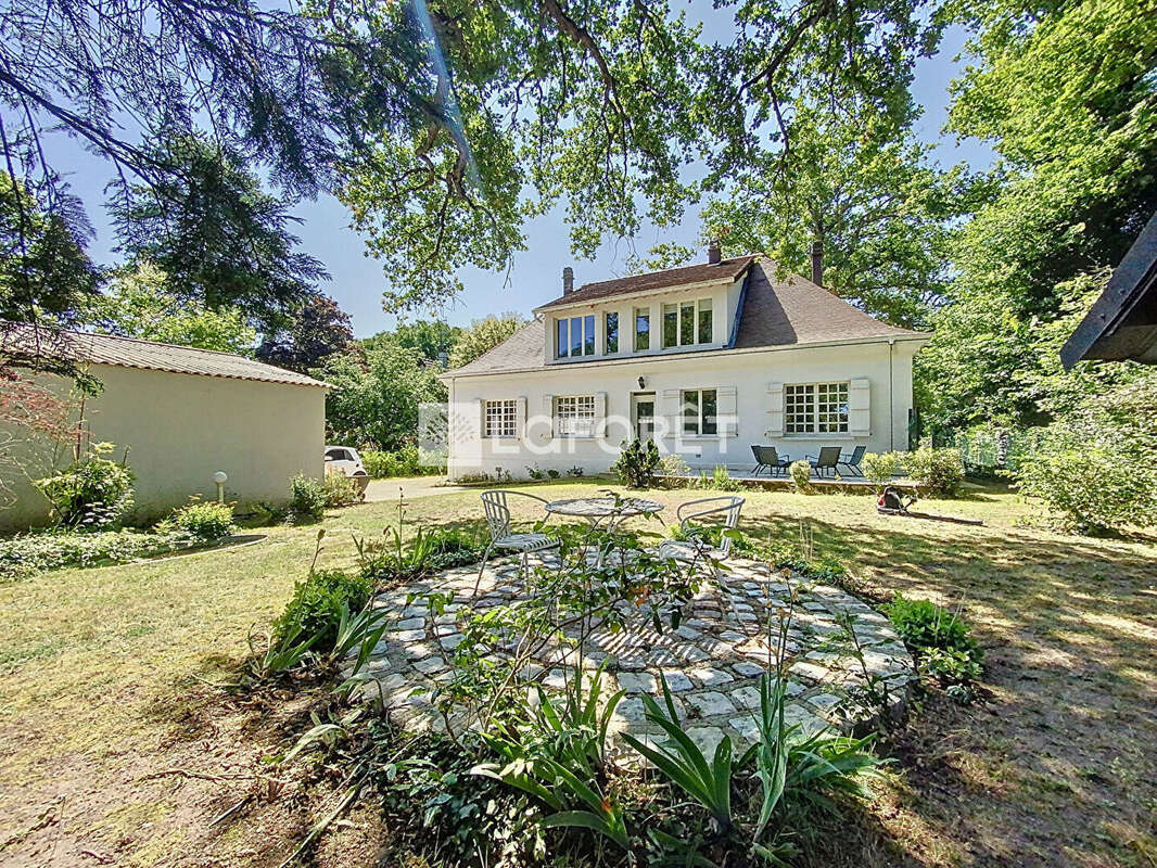 Maison à VERNEUIL-SUR-SEINE