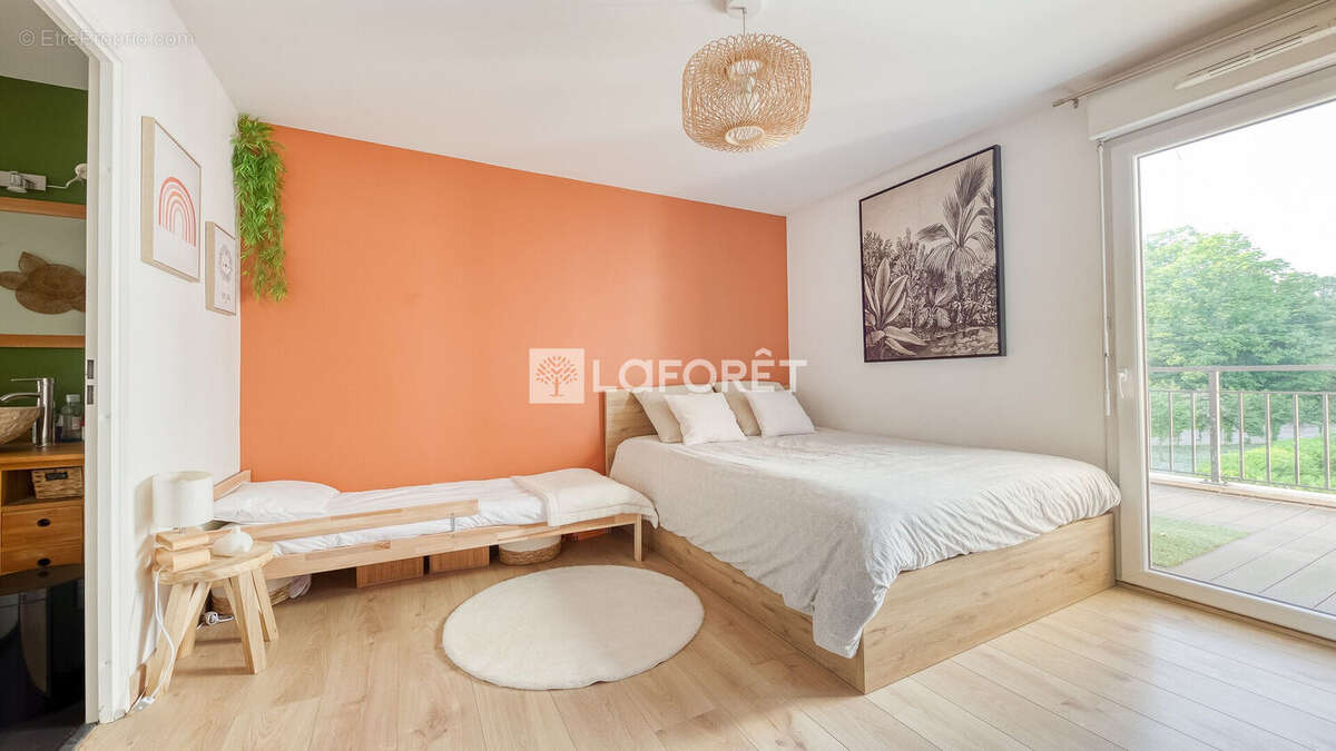 Appartement à EMERAINVILLE