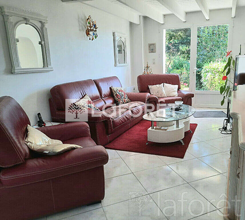 Maison à CASTELNAU-D&#039;AUZAN