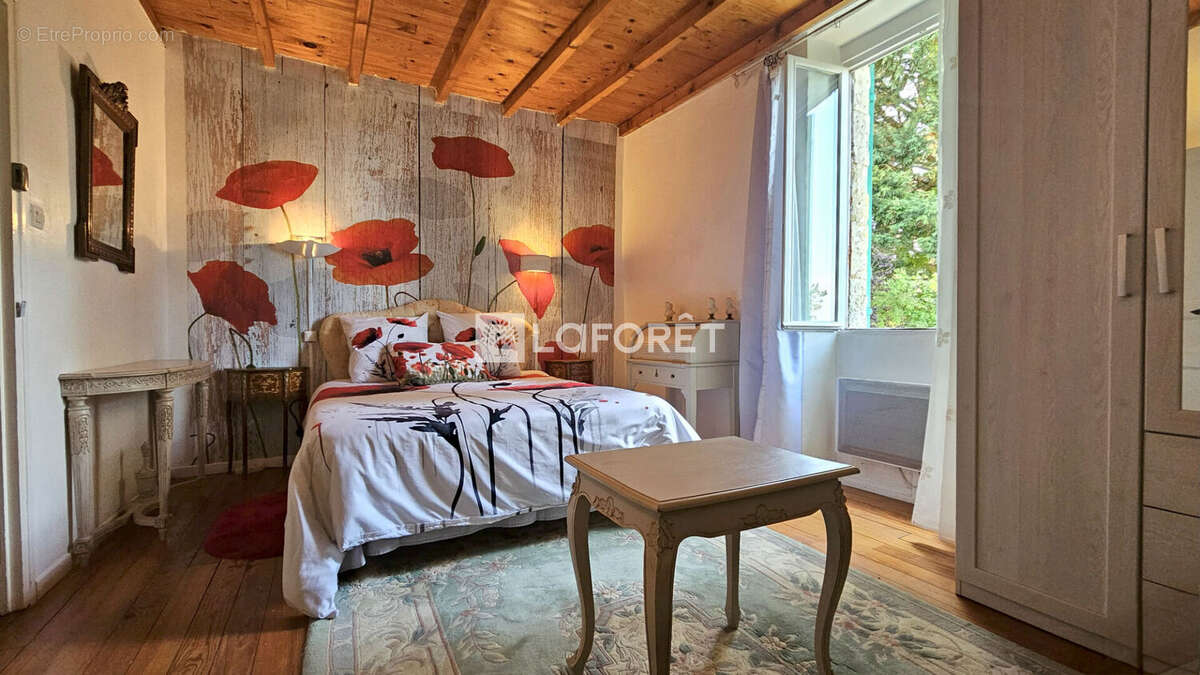 Maison à CASTELNAU-D&#039;AUZAN