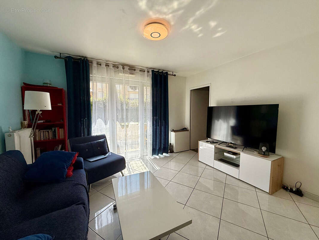 Appartement à BRIE-COMTE-ROBERT