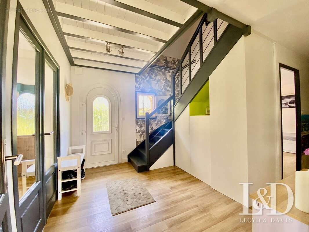 Maison à SAINTE-LUCE-SUR-LOIRE