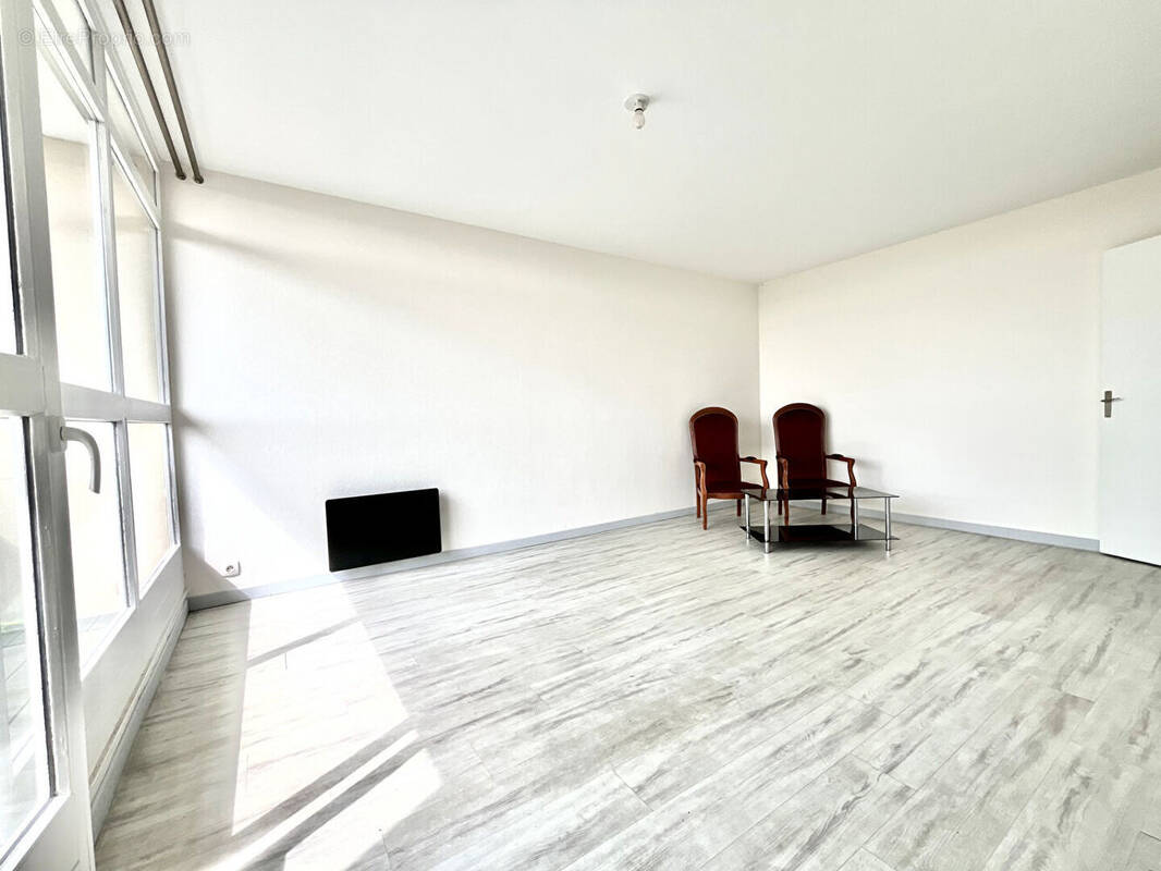 Appartement à AUBERGENVILLE