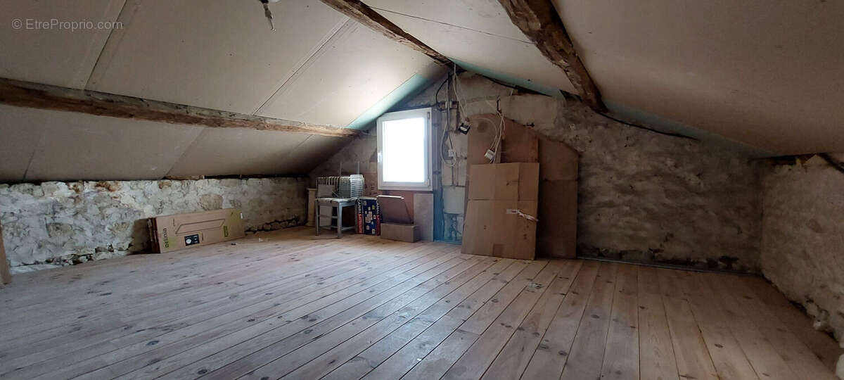 Maison à SCORBE-CLAIRVAUX