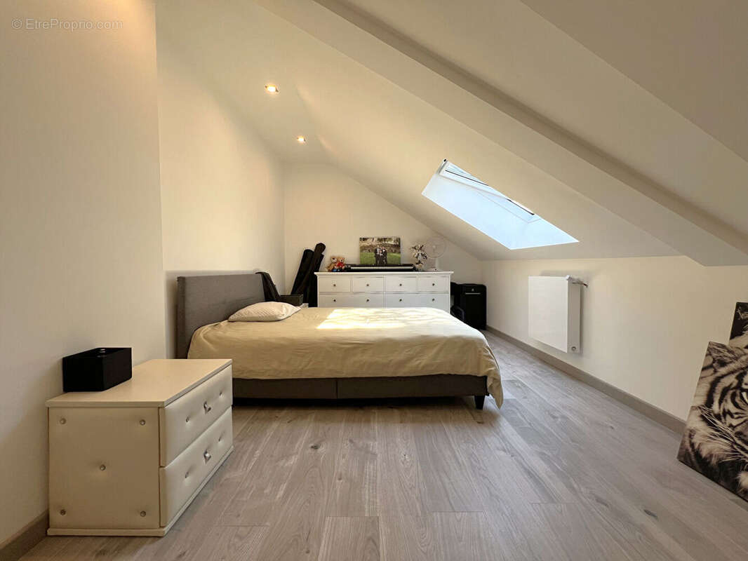 Maison à MONTALIEU-VERCIEU