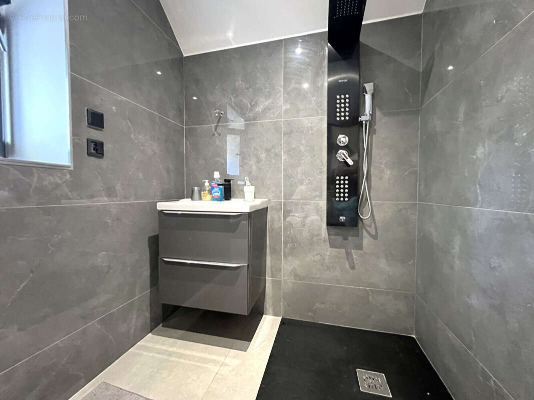 Maison à MONTALIEU-VERCIEU