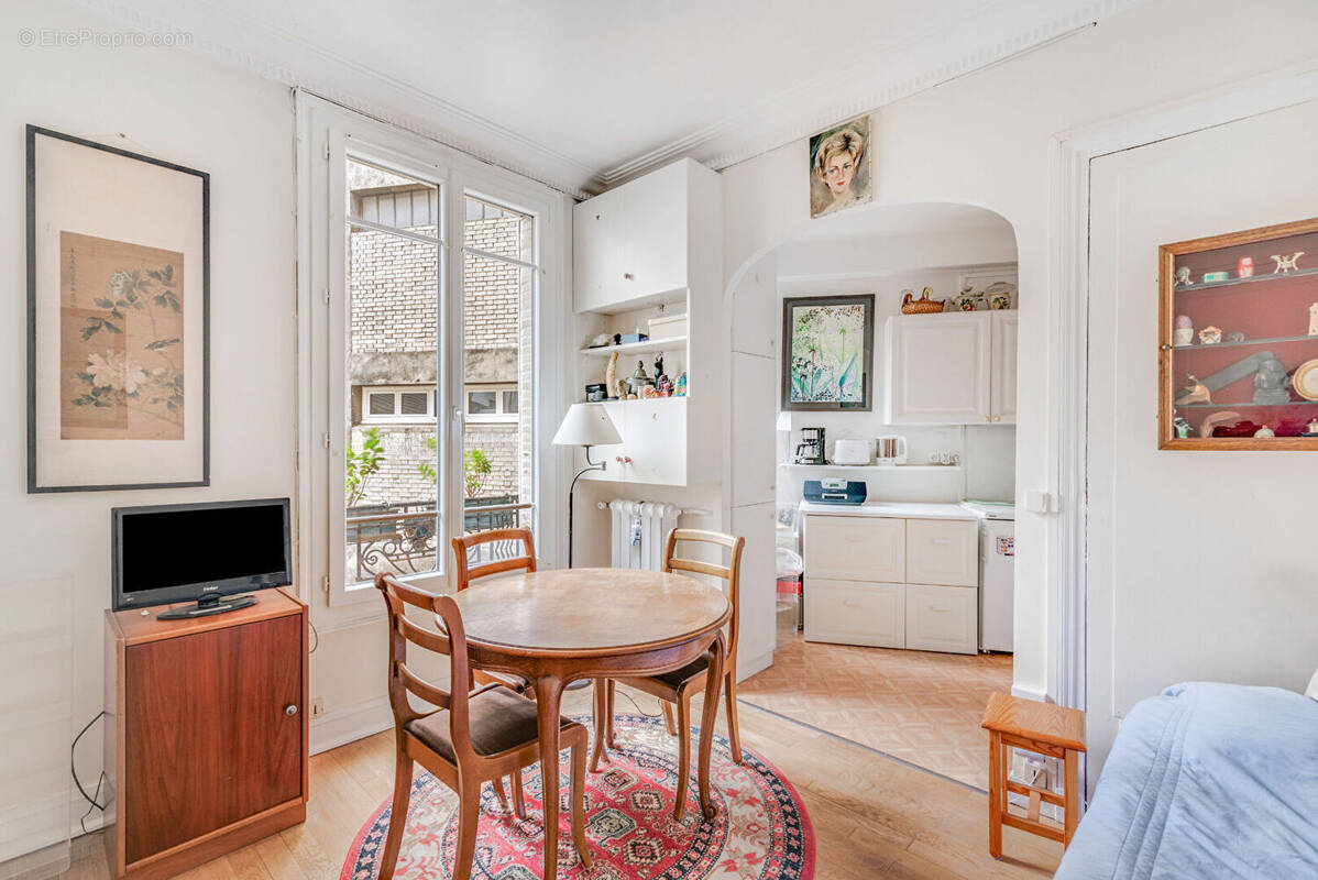 Appartement à PARIS-19E