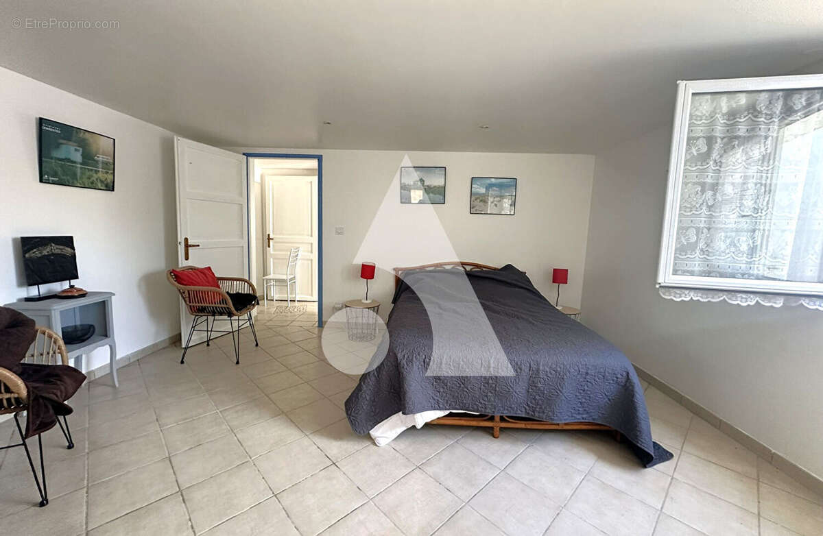 Maison à BOURCEFRANC-LE-CHAPUS