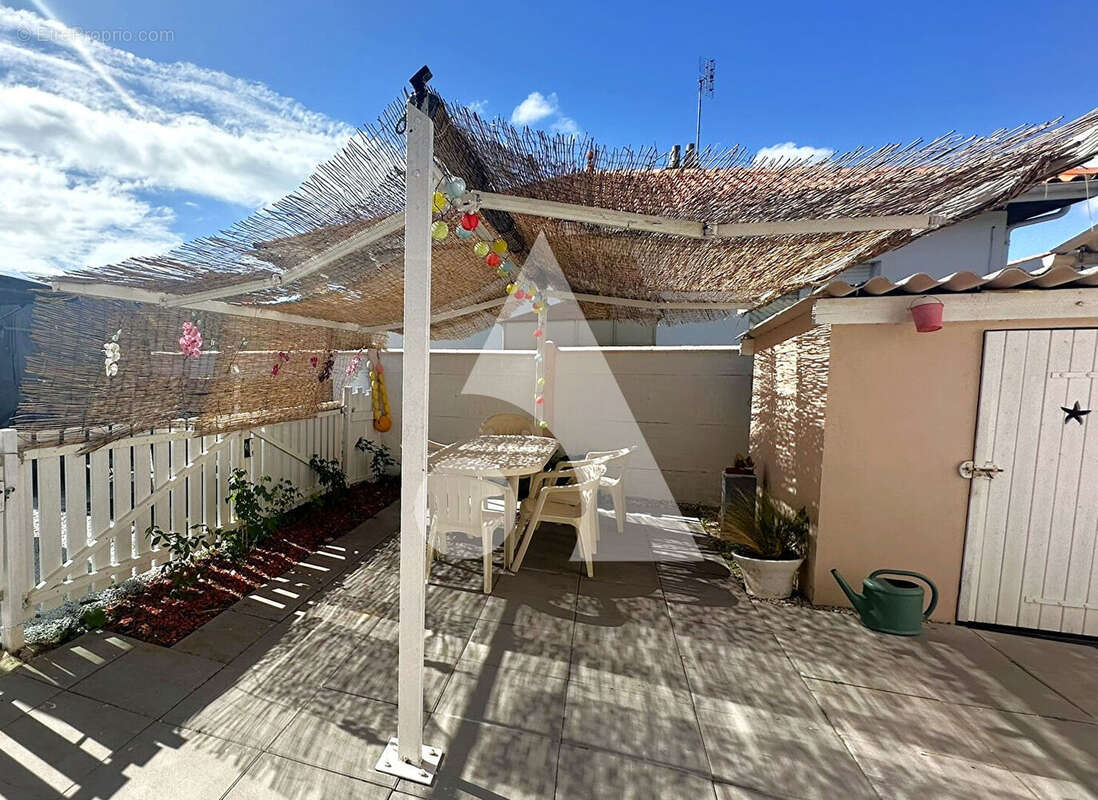 Maison à BOURCEFRANC-LE-CHAPUS