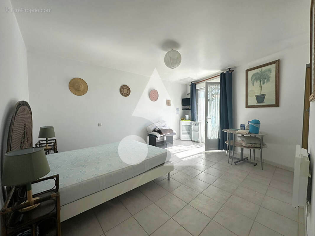 Maison à BOURCEFRANC-LE-CHAPUS