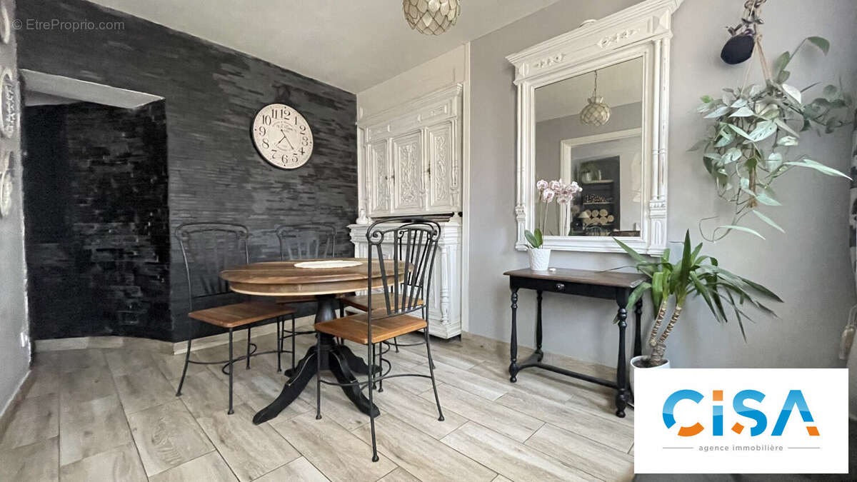 Maison à PONT-SAINTE-MAXENCE