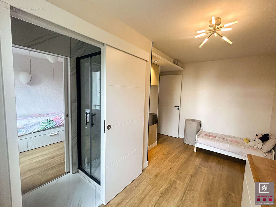 Appartement à LYON-8E