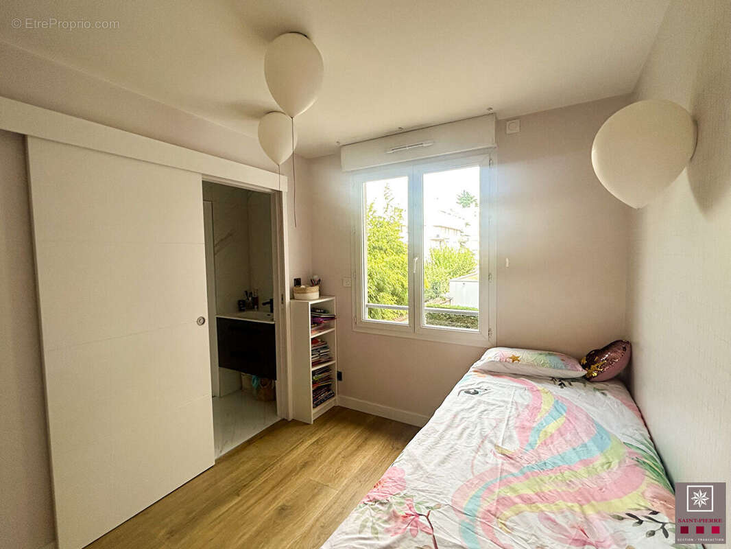 Appartement à LYON-8E