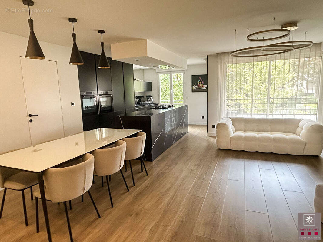 Appartement à LYON-8E
