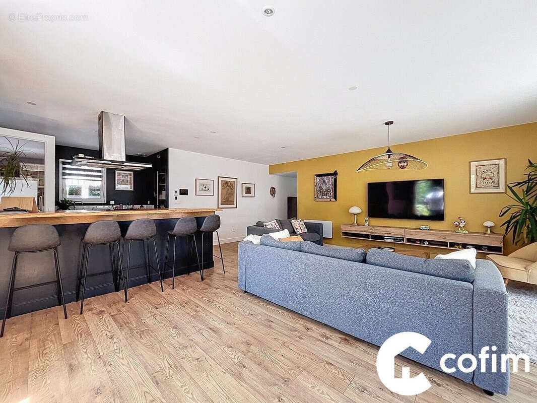 Maison à BASSUSSARRY