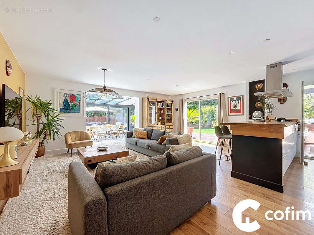 Maison à BASSUSSARRY