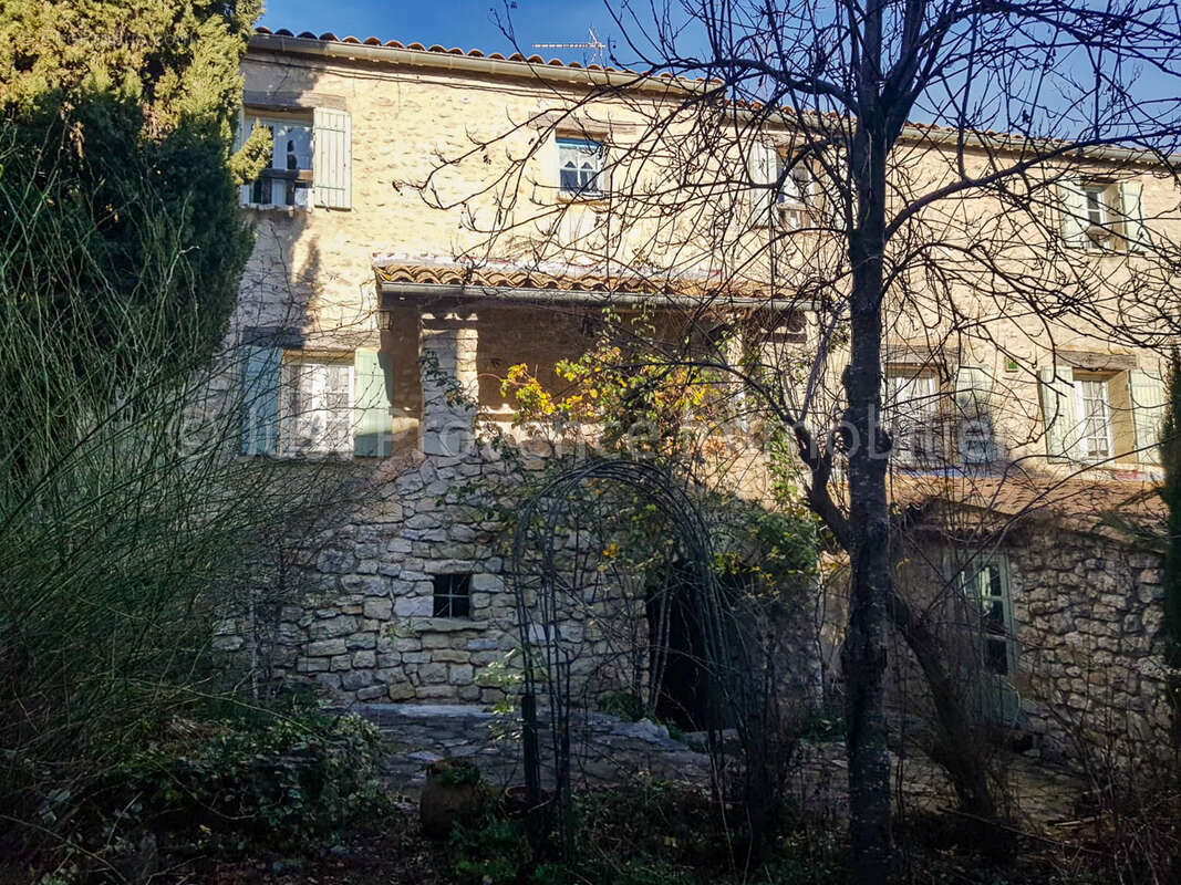 Maison à SAINT-TRINIT