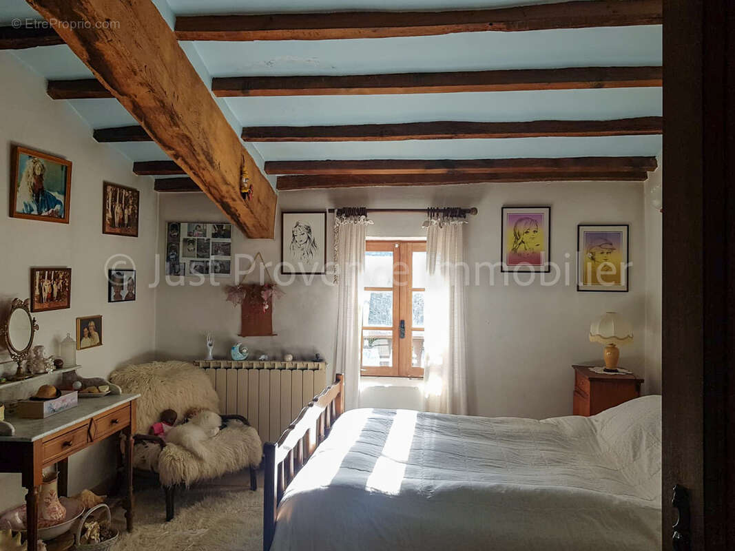 Maison à SAINT-TRINIT