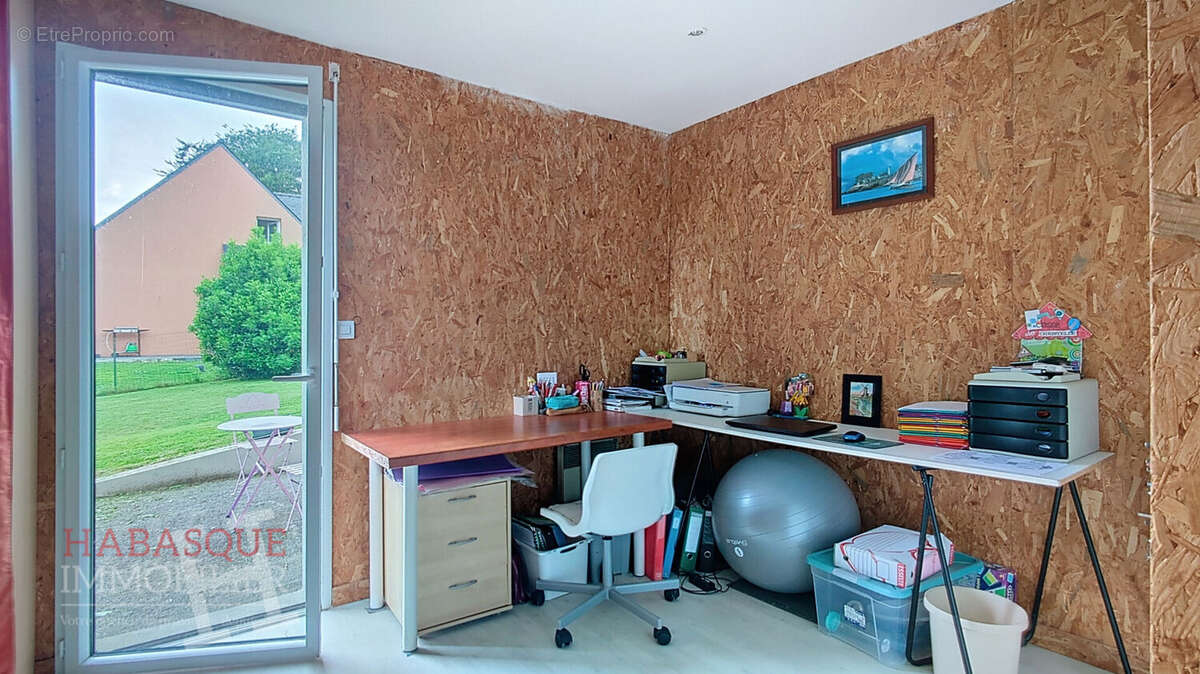 Maison à SAINT-URBAIN