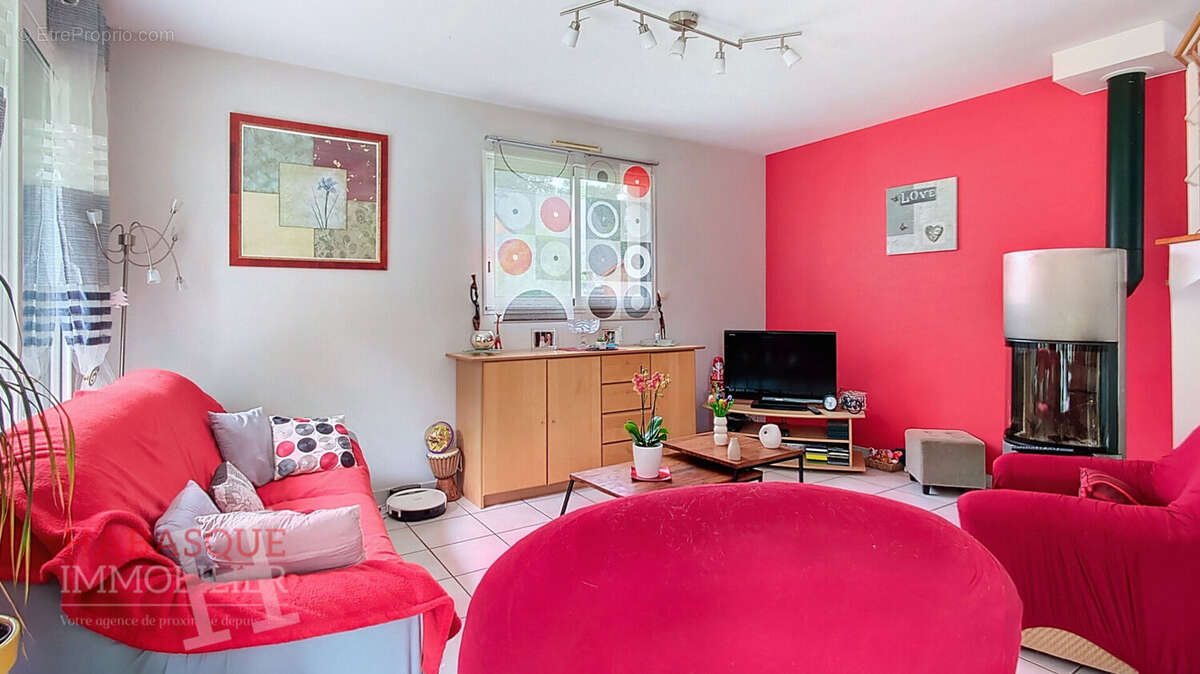 Maison à SAINT-URBAIN