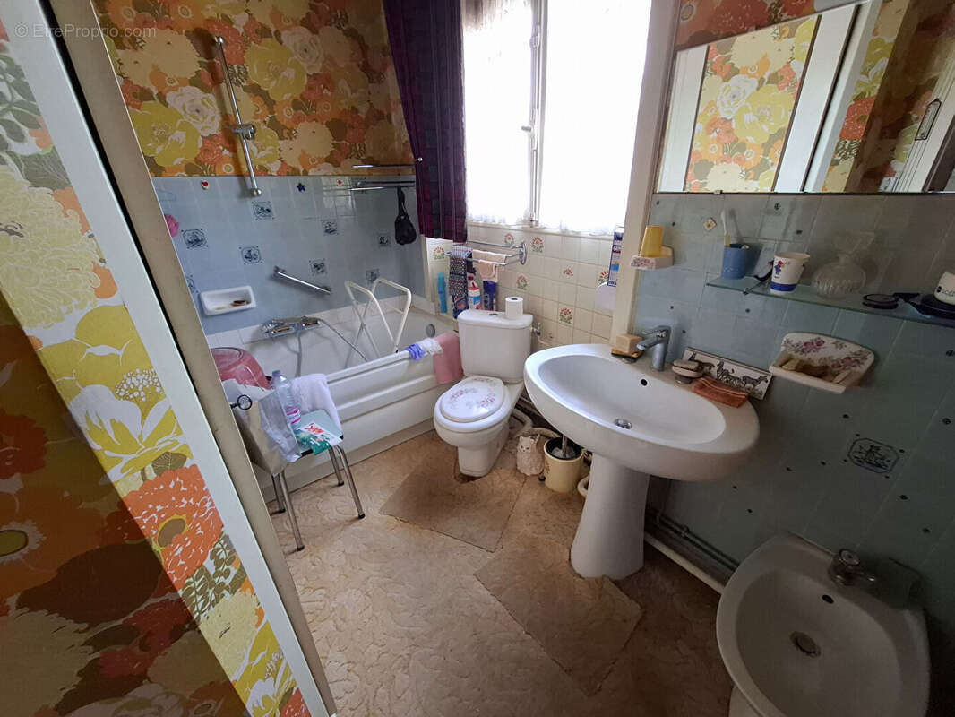 Maison à LONS-LE-SAUNIER