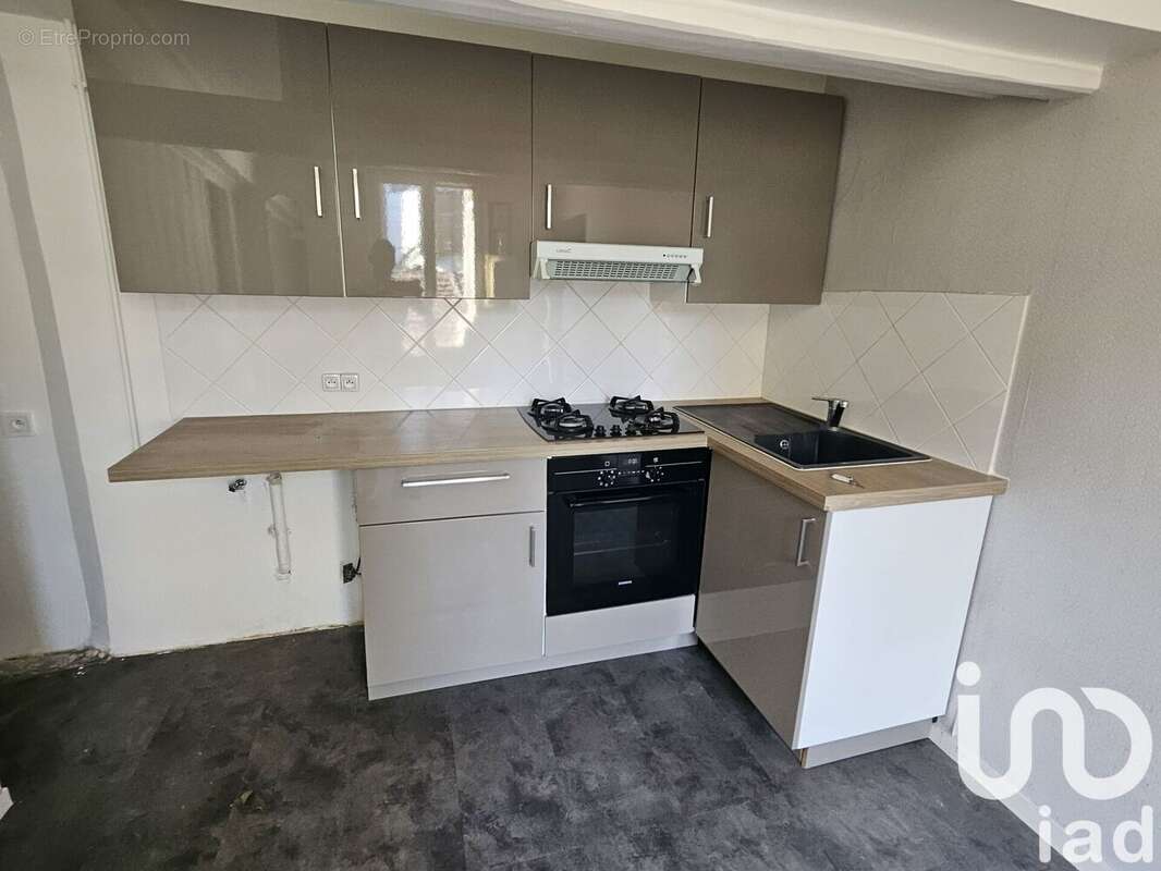 Photo 2 - Appartement à AUBERVILLIERS