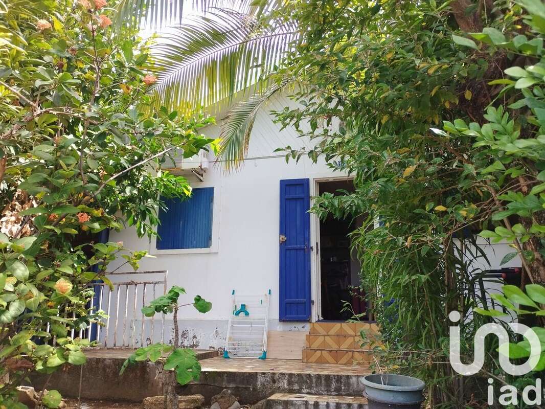 Photo 1 - Maison à SAINT-JOSEPH