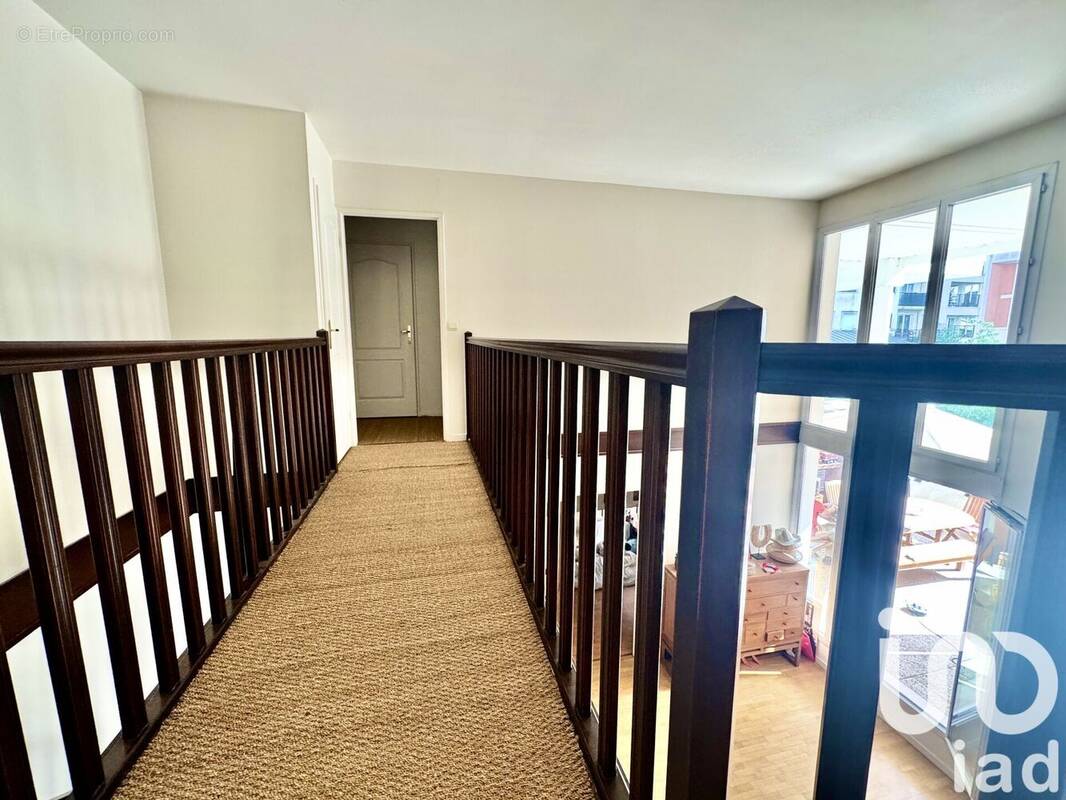 Photo 1 - Appartement à COURBEVOIE