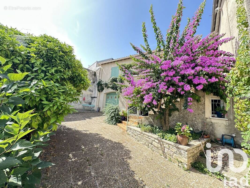 Photo 1 - Maison à CALVISSON