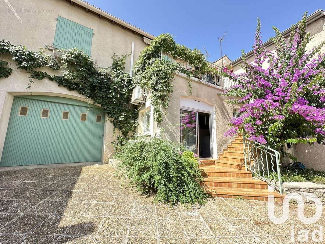 Photo 2 - Maison à CALVISSON