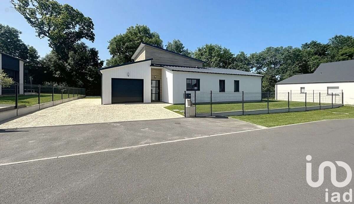 Photo 2 - Maison à BREHAL