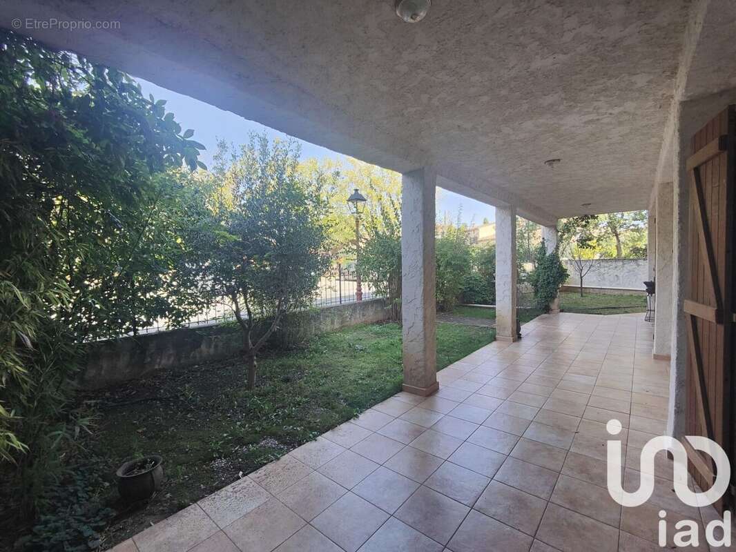 Photo 2 - Appartement à LES SALLES-SUR-VERDON