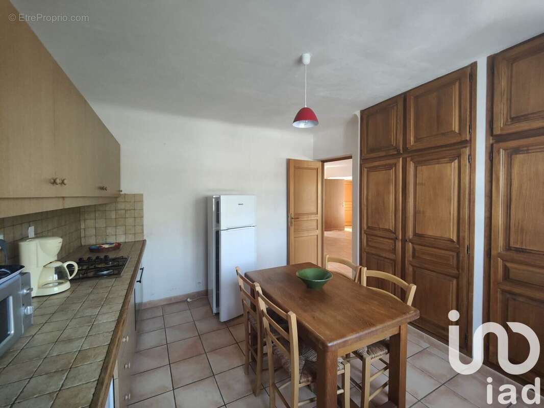 Photo 6 - Appartement à LES SALLES-SUR-VERDON