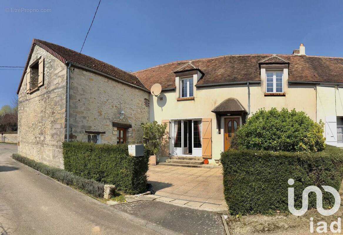 Photo 1 - Maison à SOURDUN