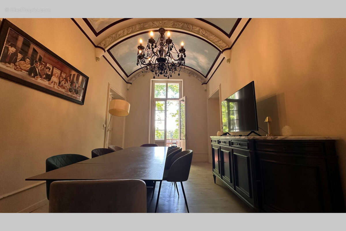 Maison à SAINT-RESTITUT