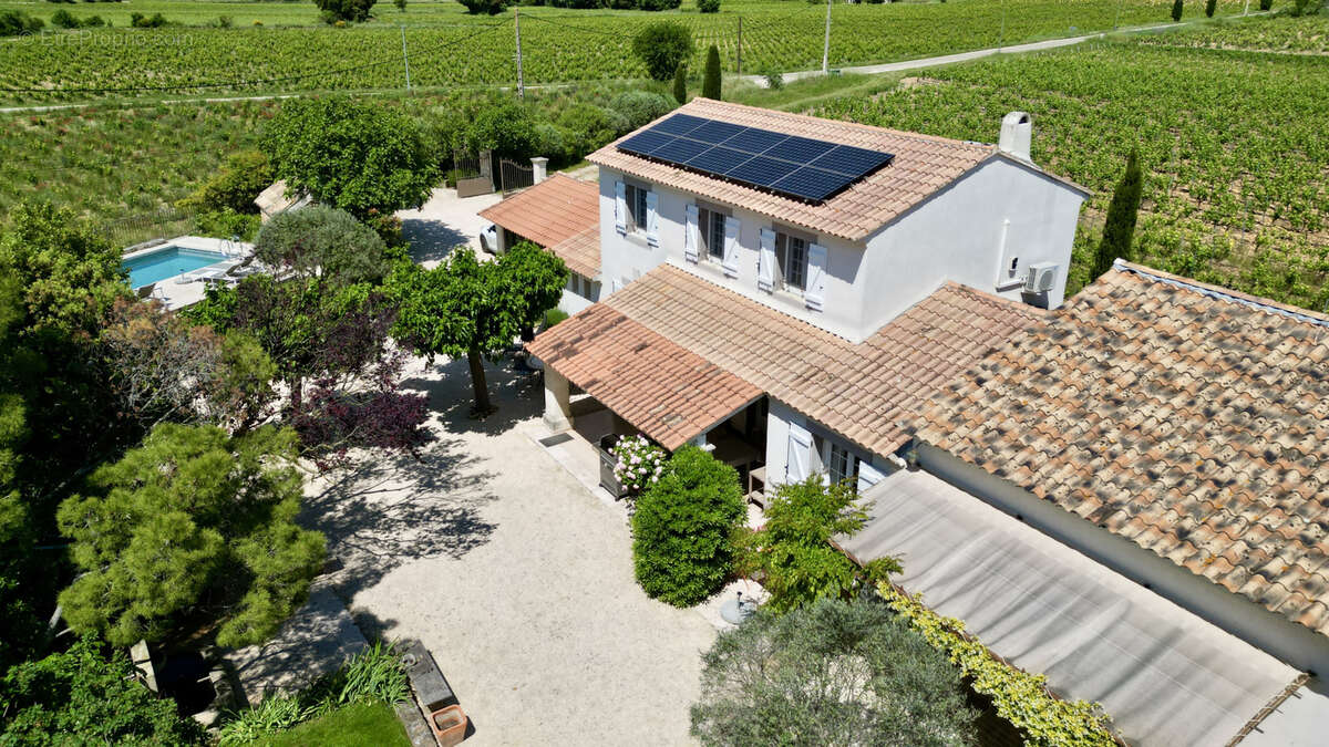 Maison à CHATEAUNEUF-DU-PAPE
